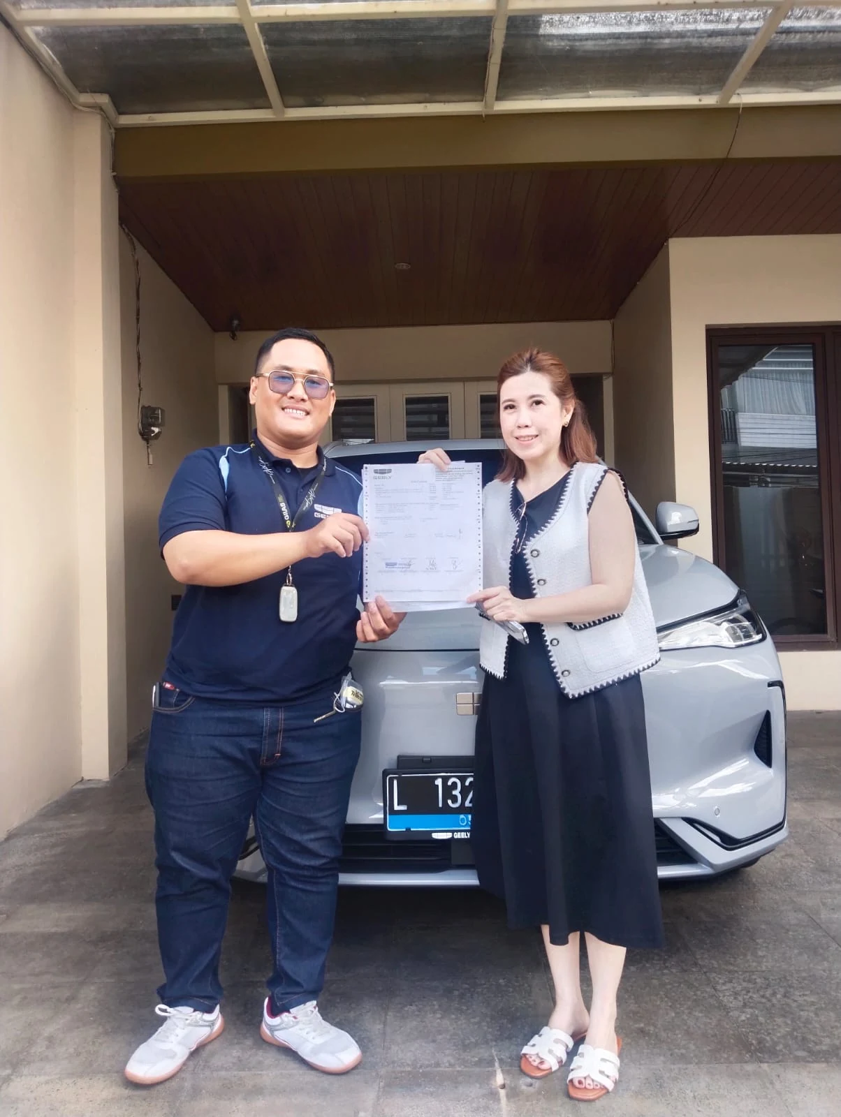 Dokumentasi serah terima unit Geely Ambara Gubeng Surabaya